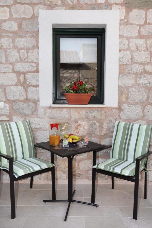 Studio Apartman Mihaella Kaštela Εξωτερικό φωτογραφία