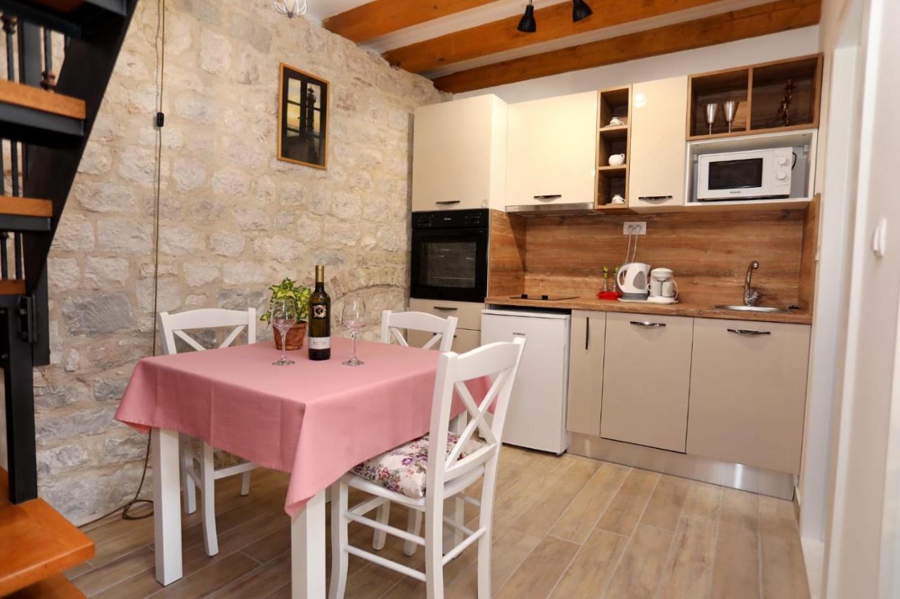 Studio Apartman Mihaella Kaštela Εξωτερικό φωτογραφία